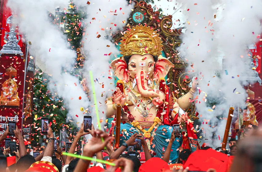 Ganesh Chaturthi in India | Private Luxury Mumbai Tours